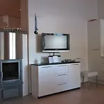 Lapin Kutsu Log בקתה *