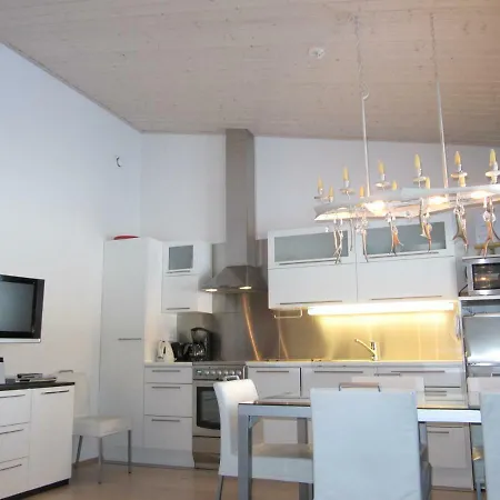 Lapin Kutsu Log Chalet *