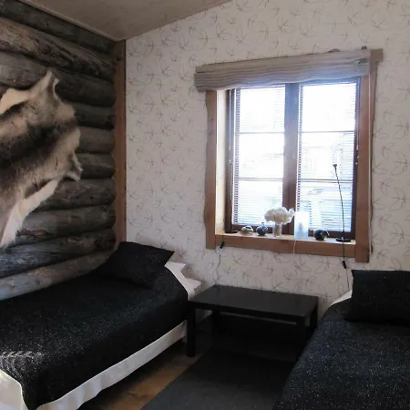 شاليه Lapin Kutsu Log *